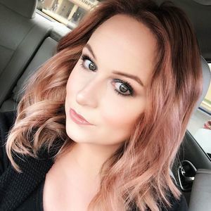 Meet your Posher, Jennelle